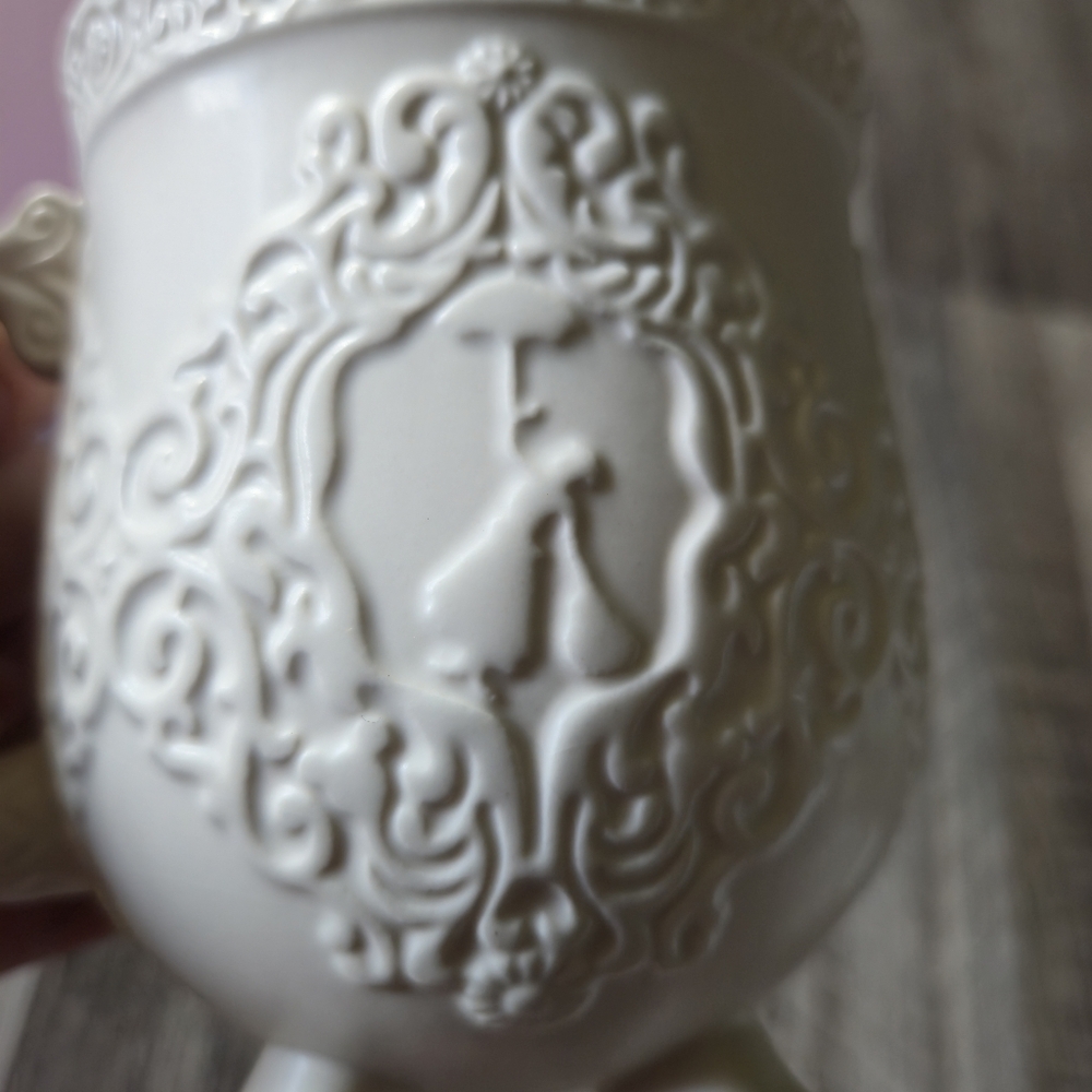 Disney Mary Poppins Parrot Head Footed Mug Disney Parks Epcot Pink Ceramic 14oz - Picture 7 of 11